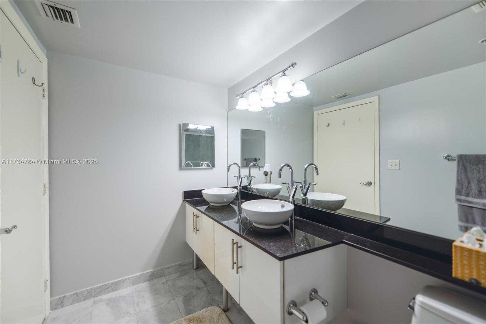 Small Image of 31 SOUTH EAST 5TH ST #1101, Miami Number 28