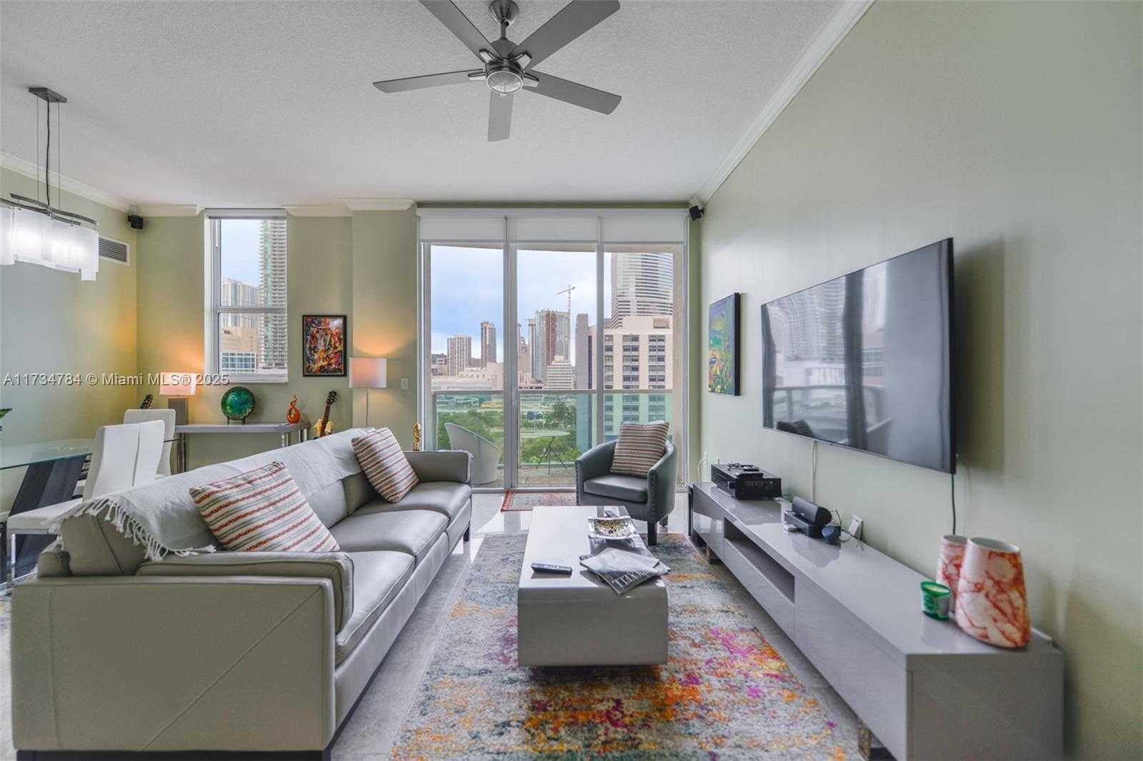 Small Image of 31 SOUTH EAST 5TH ST #1101, Miami Number 3