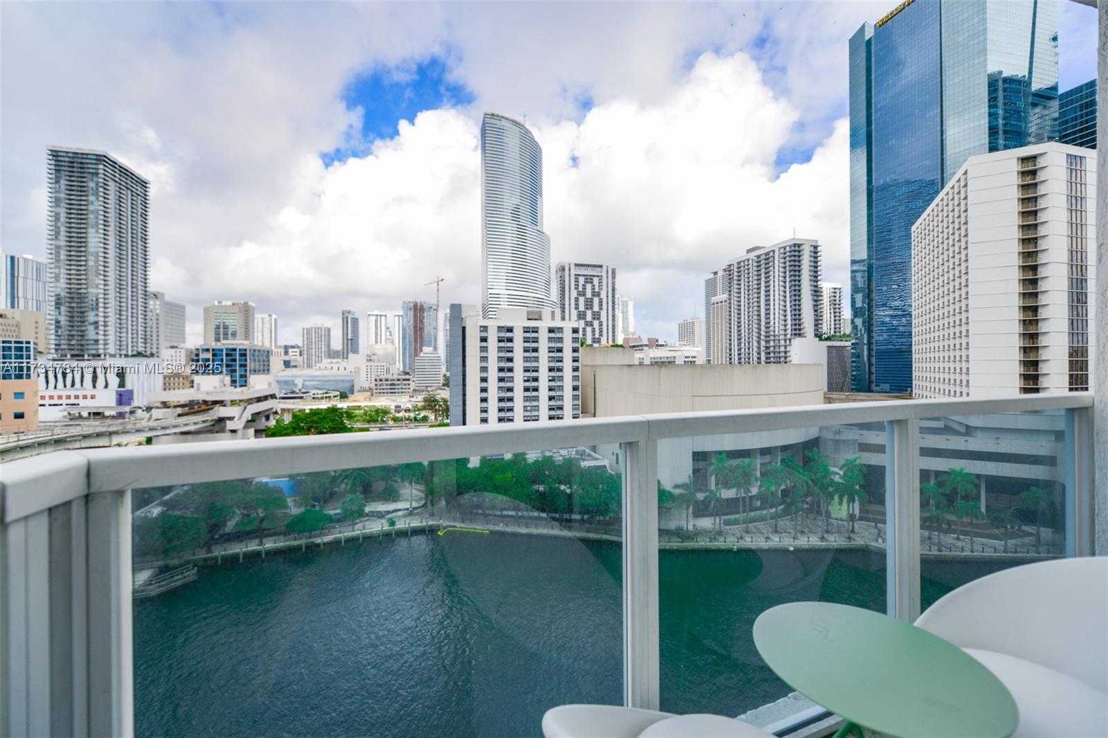Small Image of 31 SOUTH EAST 5TH ST #1101, Miami Number 34