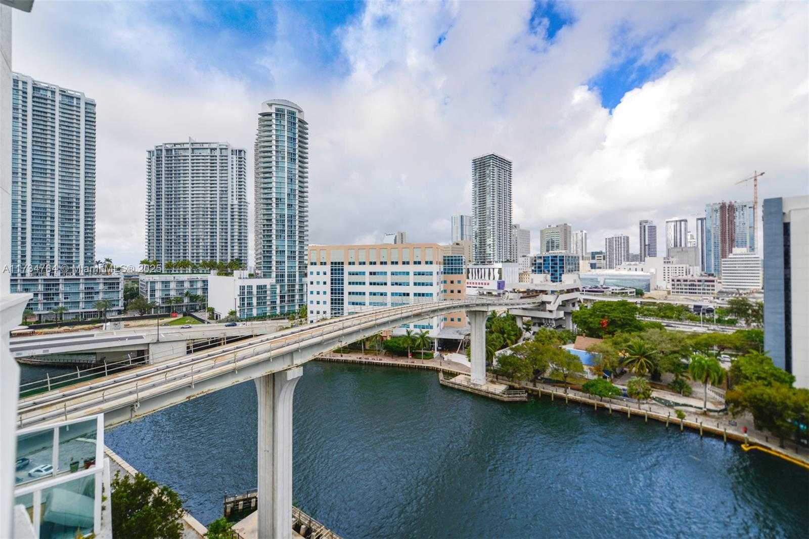 Small Image of 31 SOUTH EAST 5TH ST #1101, Miami Number 35