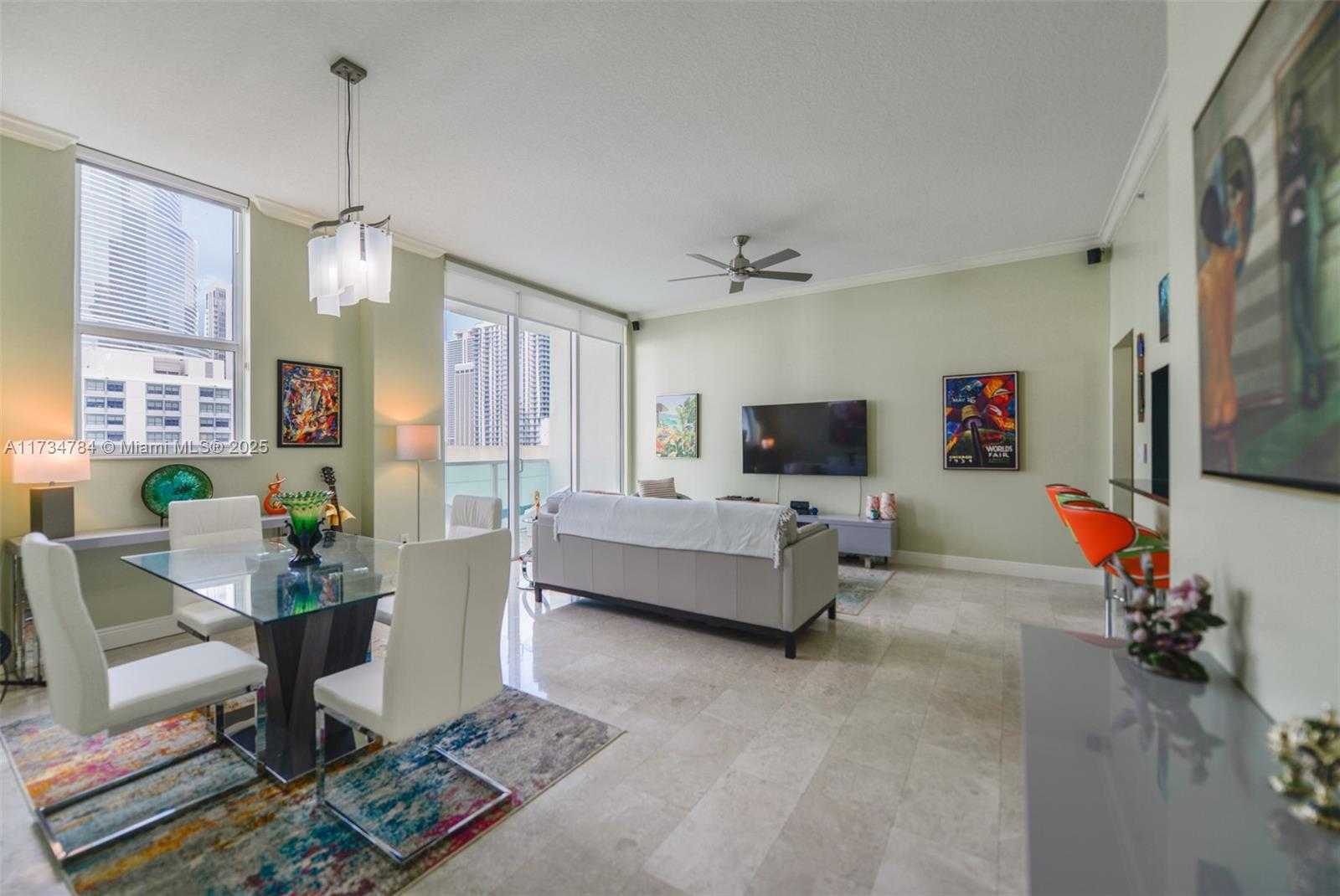 Small Image of 31 SOUTH EAST 5TH ST #1101, Miami Number 4