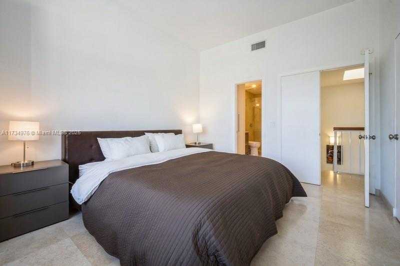Small Image of 21216 HARBOR WAY #153-15, Aventura Number 14