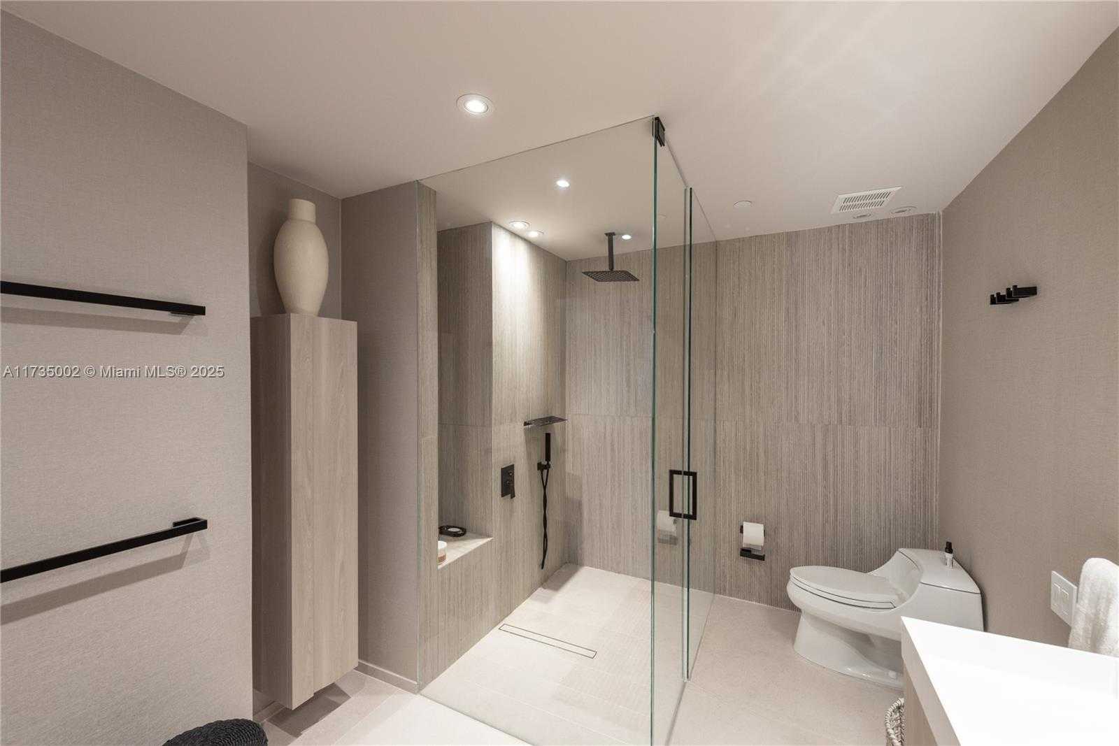 Small Image of 251 CRANDON BLVD #306, Key Biscayne Number 14
