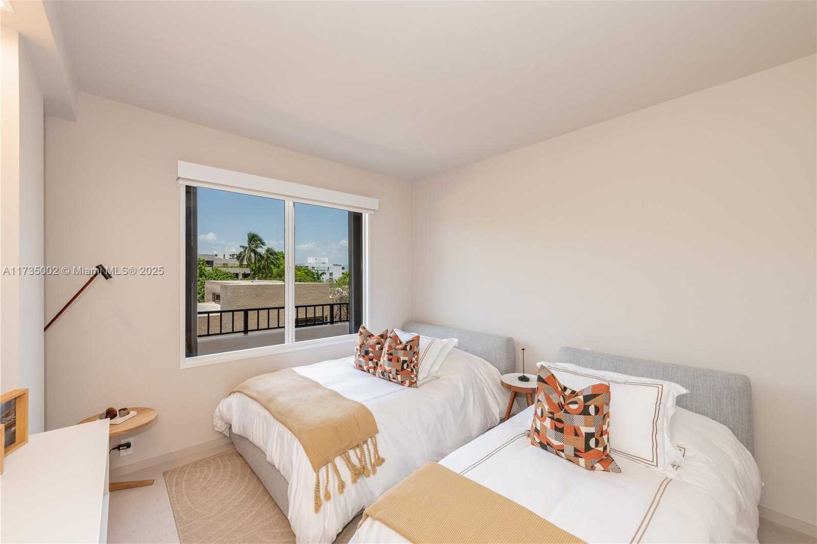 Small Image of 251 CRANDON BLVD #306, Key Biscayne Number 15