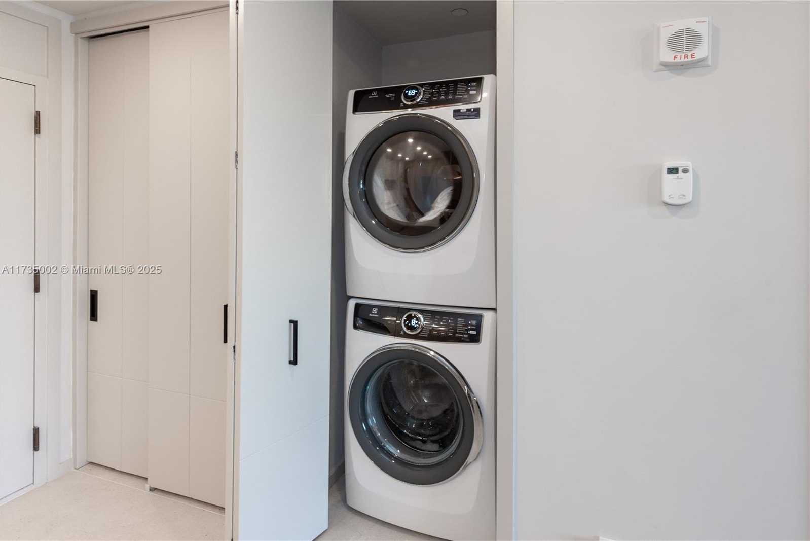 Small Image of 251 CRANDON BLVD #306, Key Biscayne Number 19