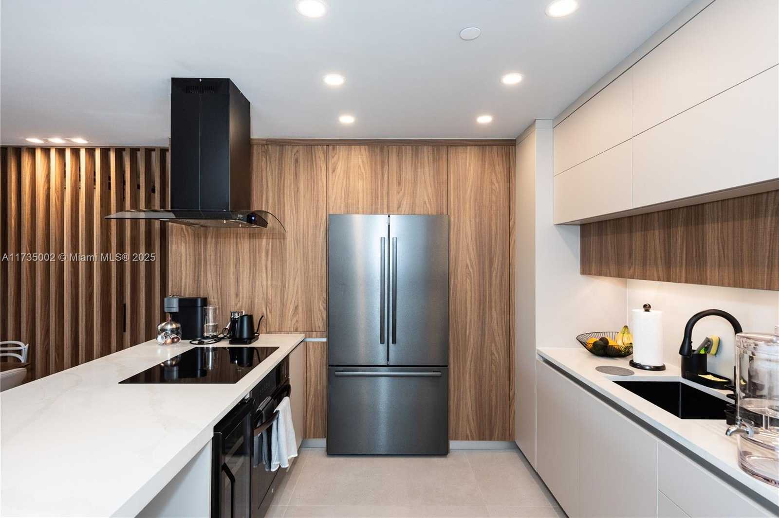 Small Image of 251 CRANDON BLVD #306, Key Biscayne Number 6