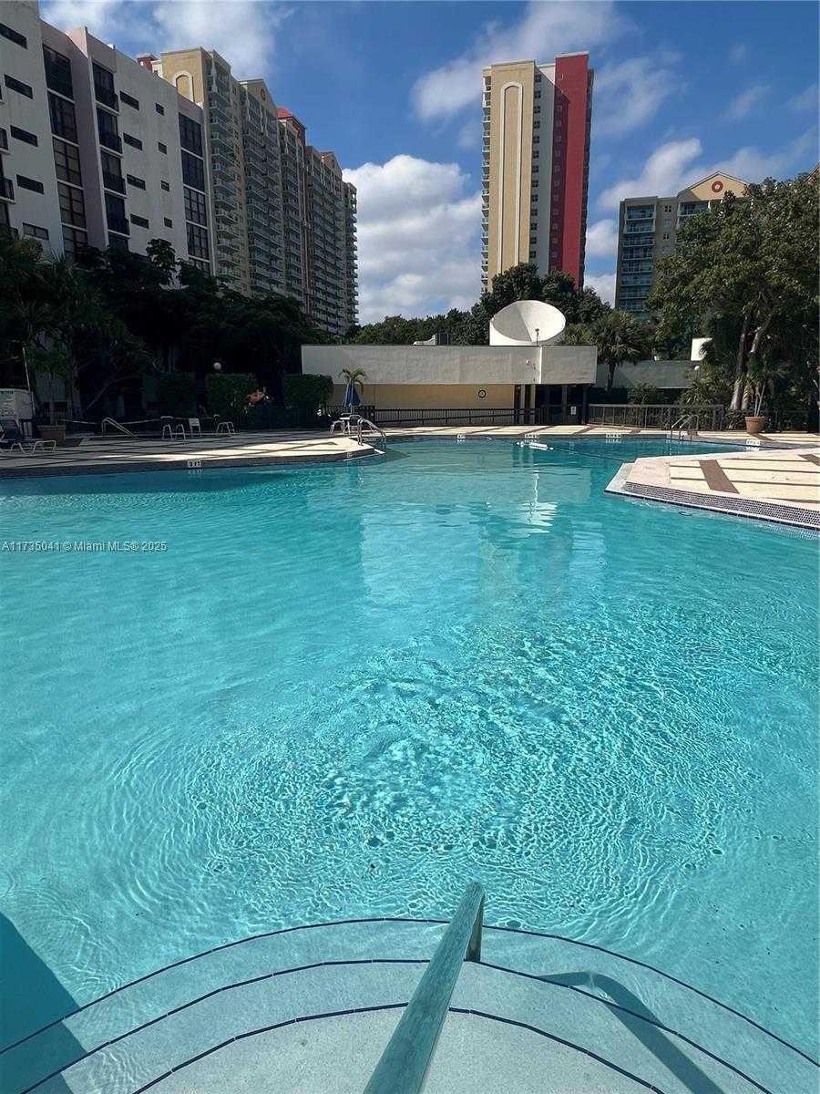 Small Image of 17011 NORTH BAY RD #512, Sunny Isles Beach Number 19