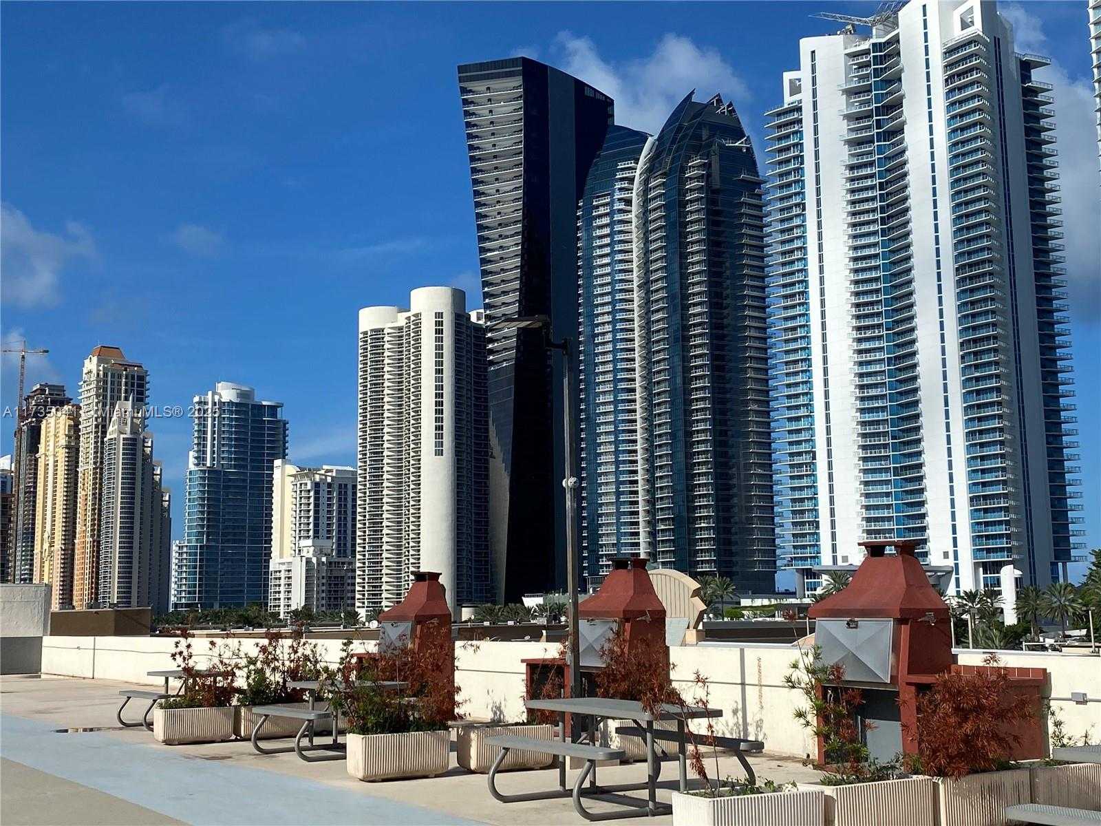 Small Image of 17011 NORTH BAY RD #512, Sunny Isles Beach Number 20