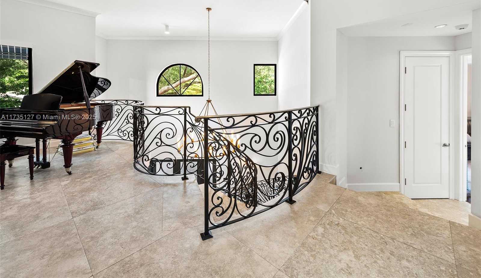 Small Image of 6700 GRANADA BLVD, Coral Gables Number 30