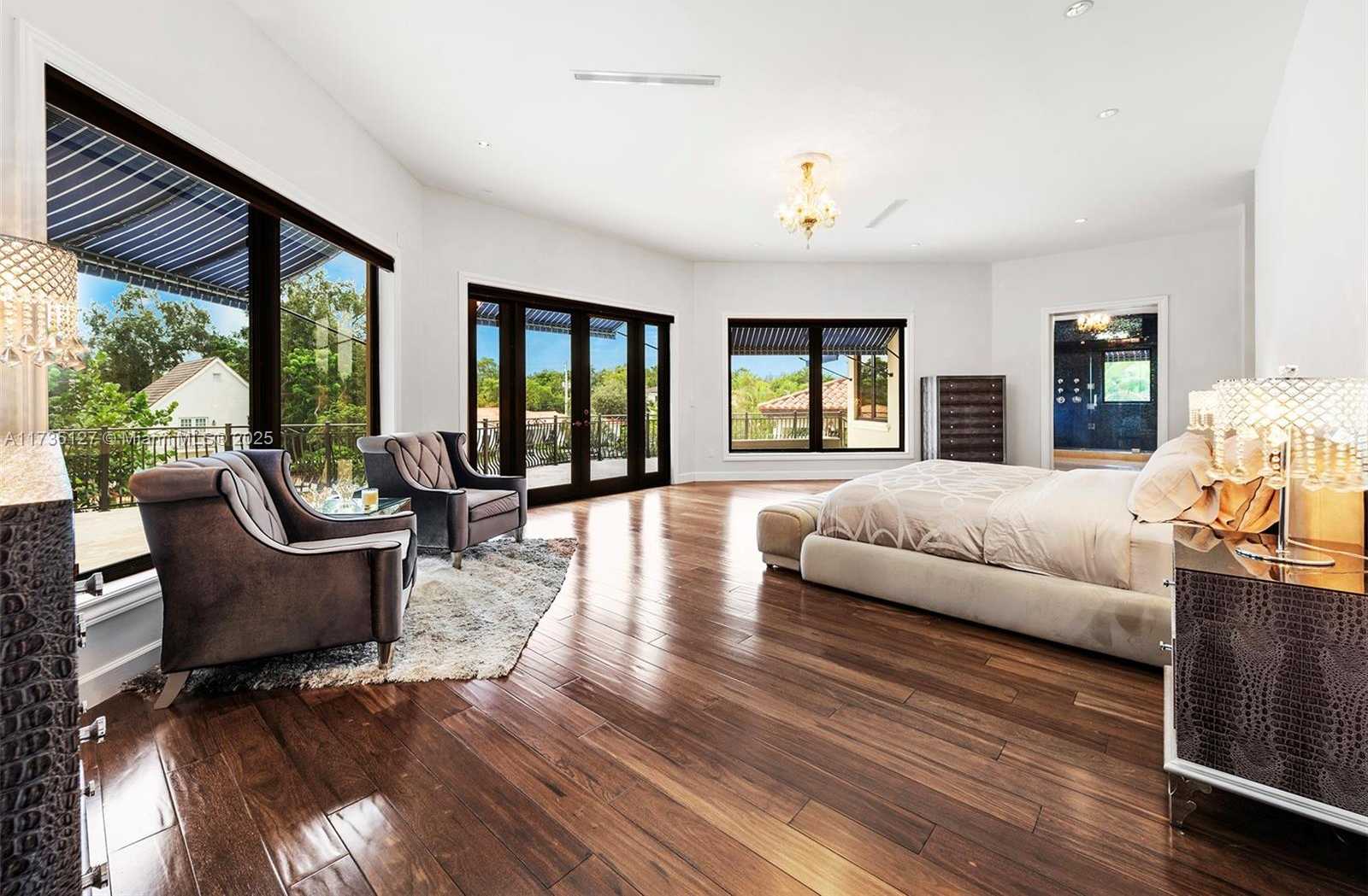 Small Image of 6700 GRANADA BLVD, Coral Gables Number 31