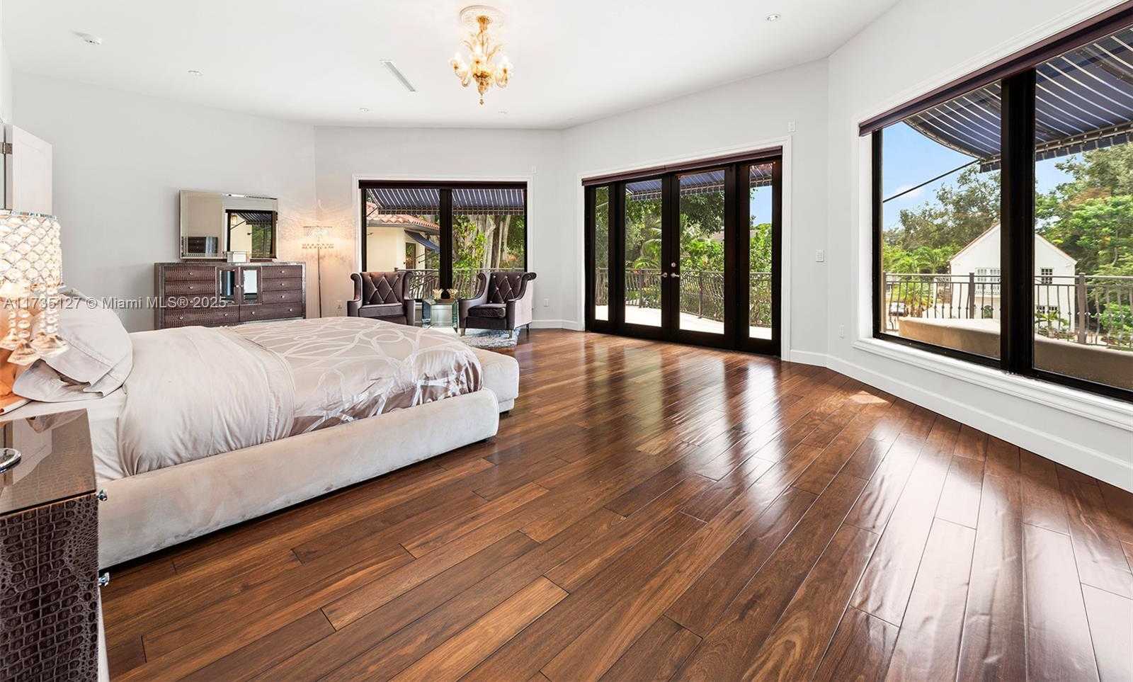 Small Image of 6700 GRANADA BLVD, Coral Gables Number 32
