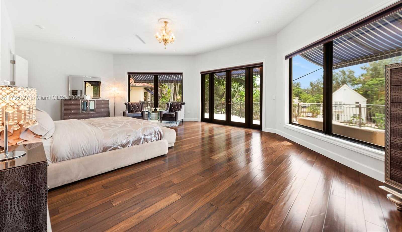 Small Image of 6700 GRANADA BLVD, Coral Gables Number 34