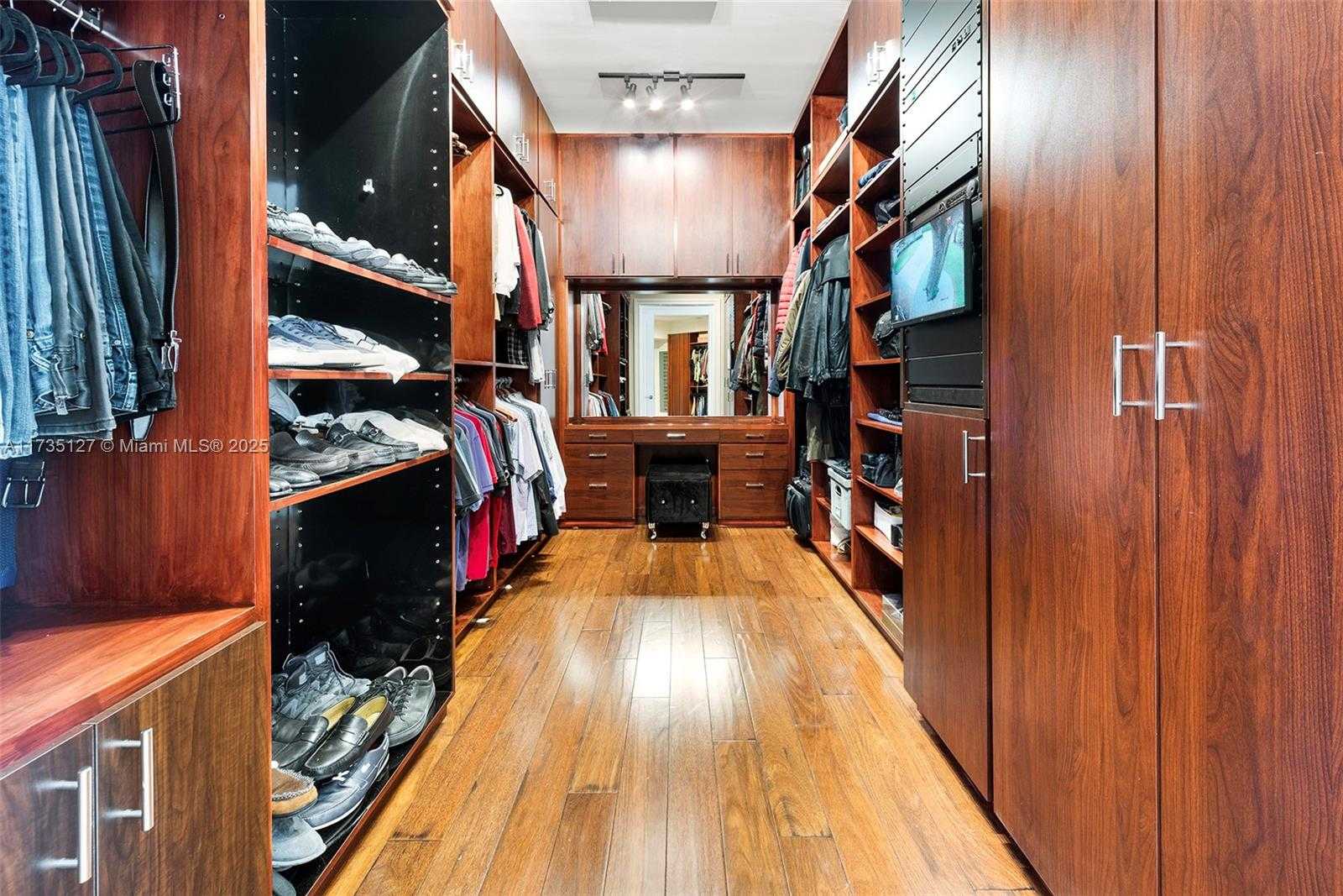 Small Image of 6700 GRANADA BLVD, Coral Gables Number 37