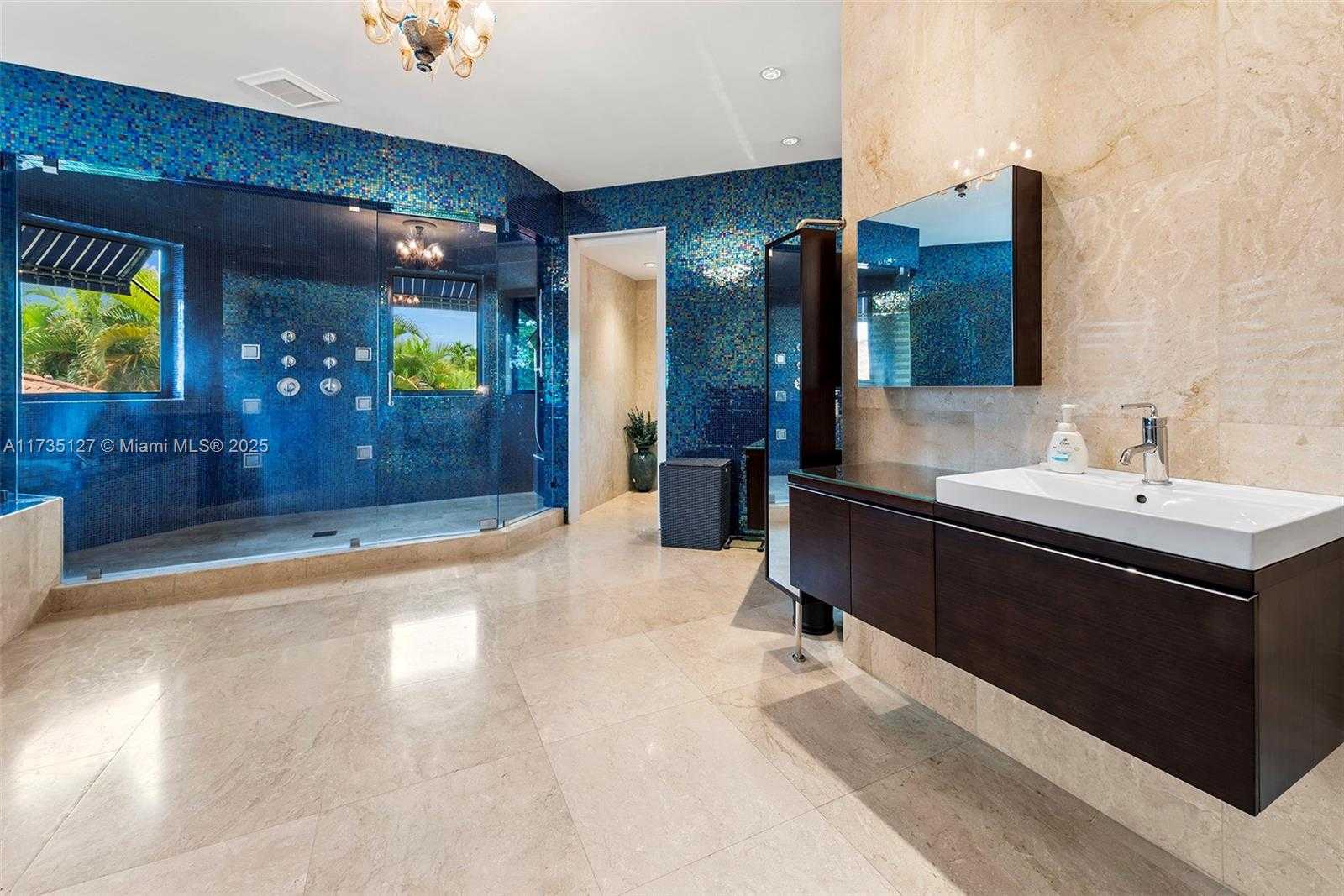 Small Image of 6700 GRANADA BLVD, Coral Gables Number 39
