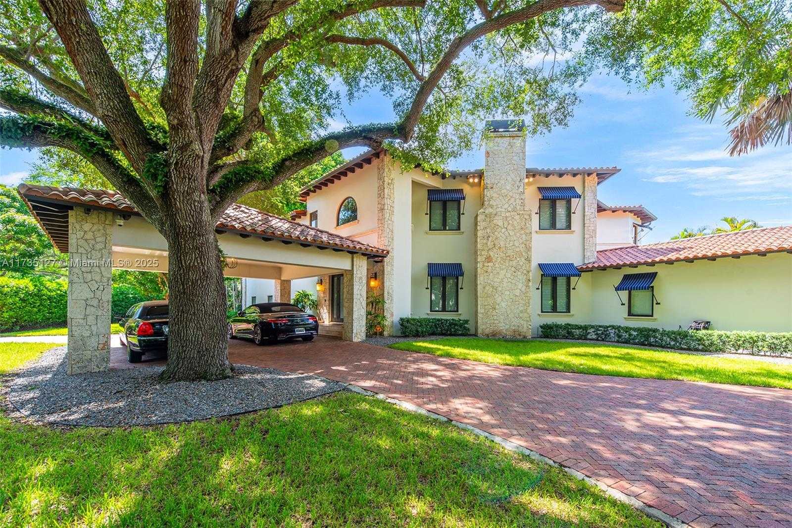 Small Image of 6700 GRANADA BLVD, Coral Gables Number 4