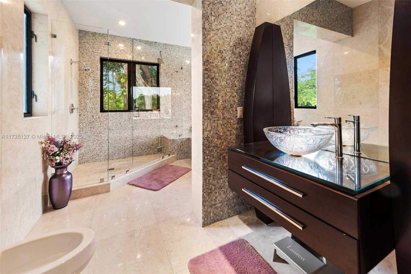 Small Image of 6700 GRANADA BLVD, Coral Gables Number 48