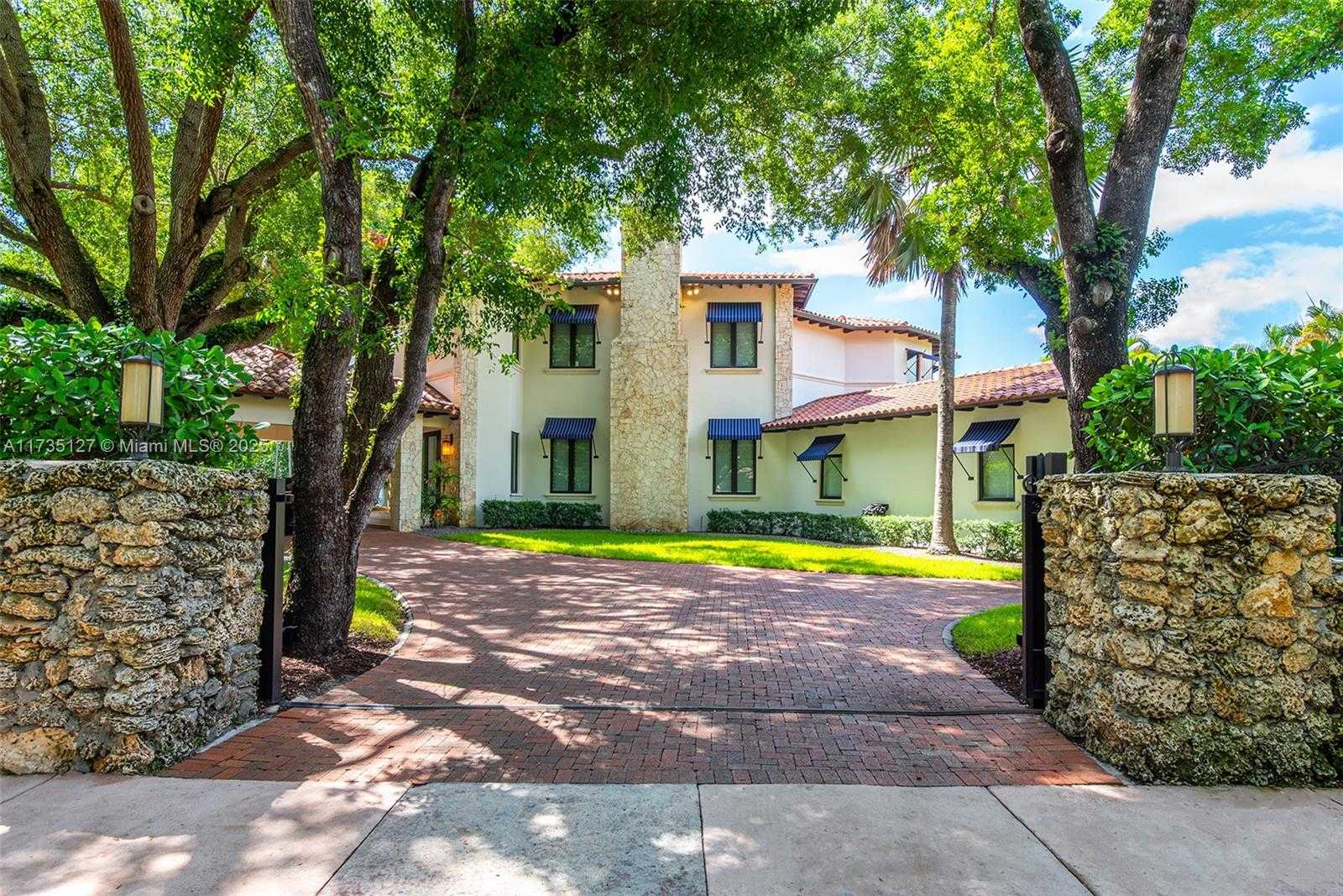 Small Image of 6700 GRANADA BLVD, Coral Gables Number 5