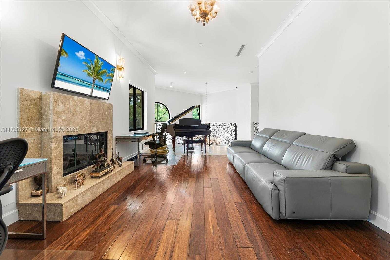 Small Image of 6700 GRANADA BLVD, Coral Gables Number 53