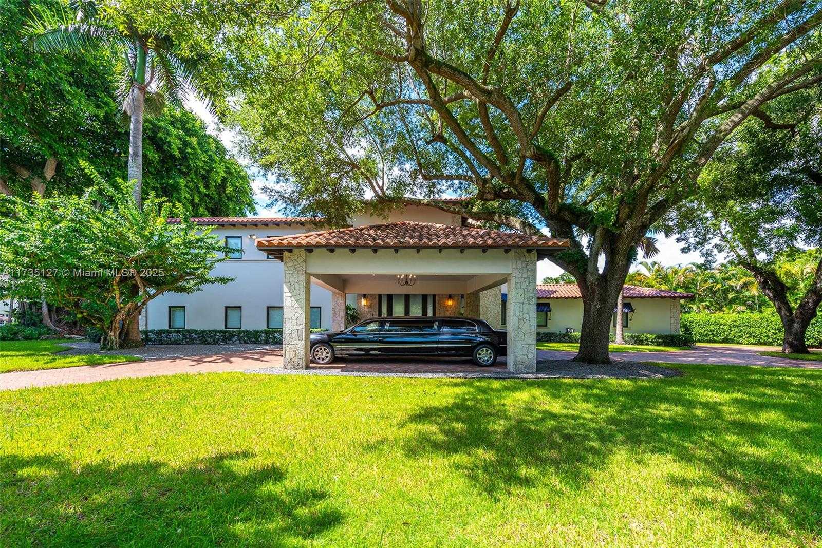 Small Image of 6700 GRANADA BLVD, Coral Gables Number 6