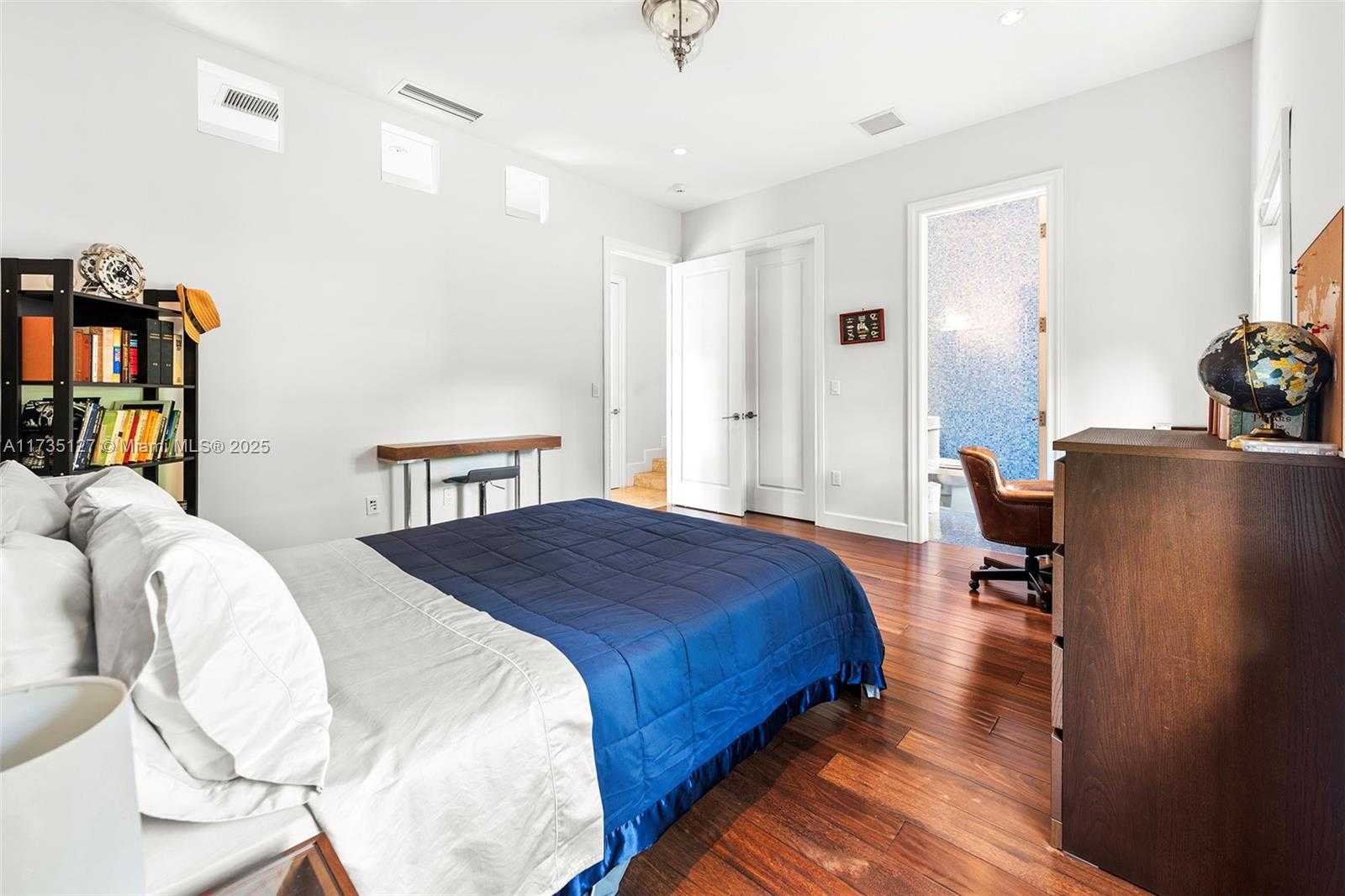 Small Image of 6700 GRANADA BLVD, Coral Gables Number 61