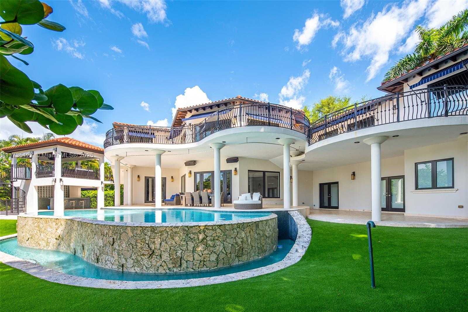 Small Image of 6700 GRANADA BLVD, Coral Gables Number 69