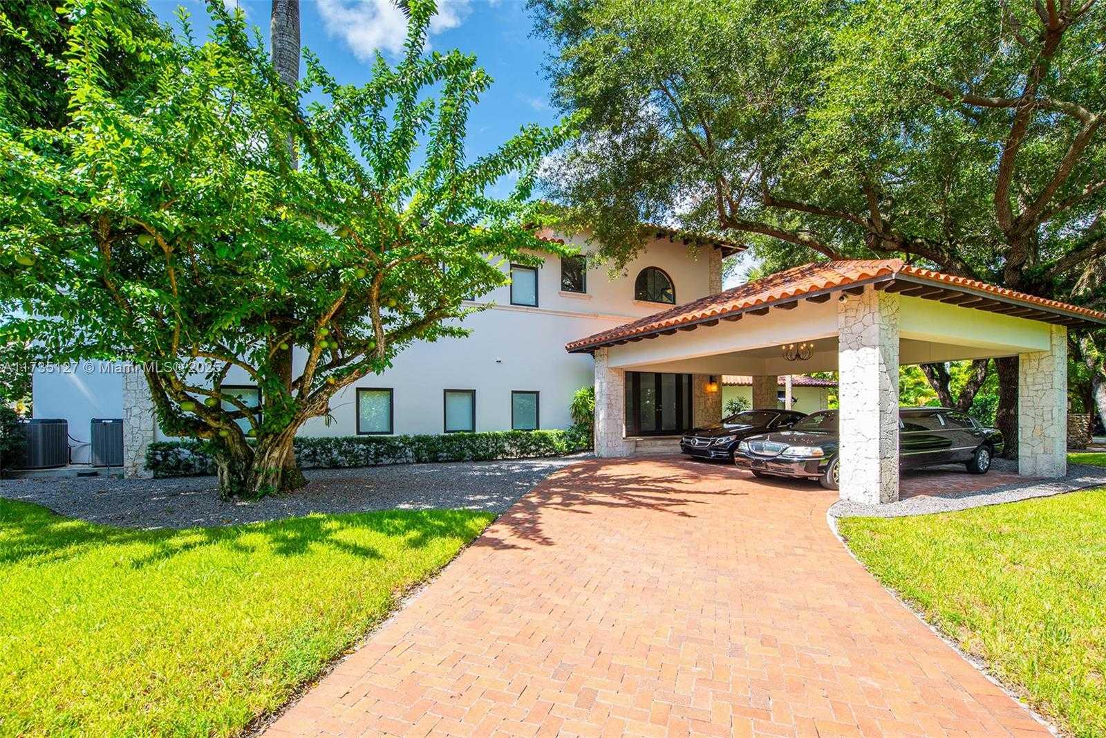 Small Image of 6700 GRANADA BLVD, Coral Gables Number 7