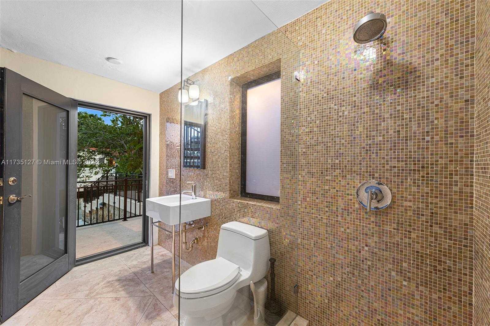 Small Image of 6700 GRANADA BLVD, Coral Gables Number 81
