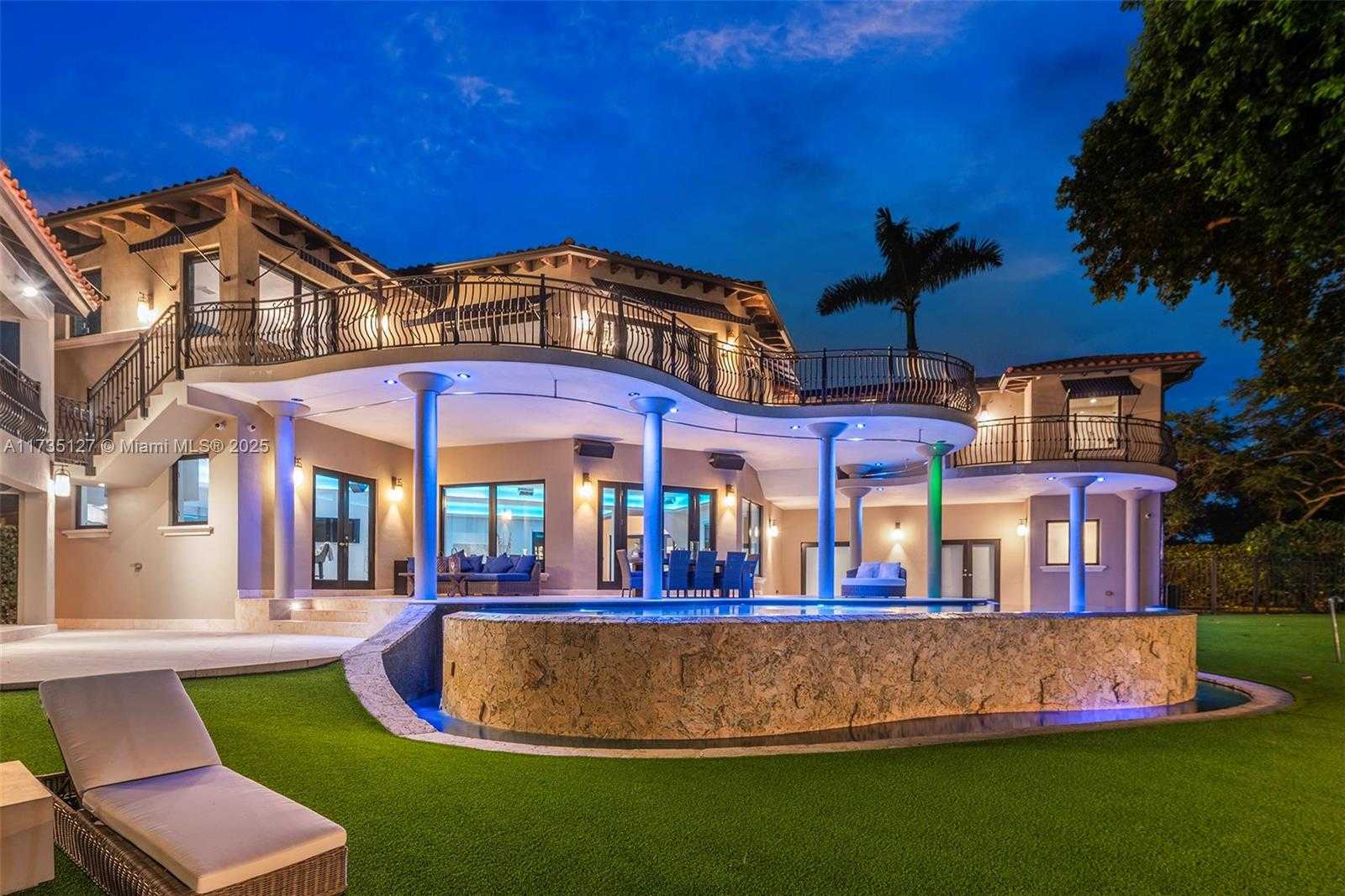 Small Image of 6700 GRANADA BLVD, Coral Gables Number 84