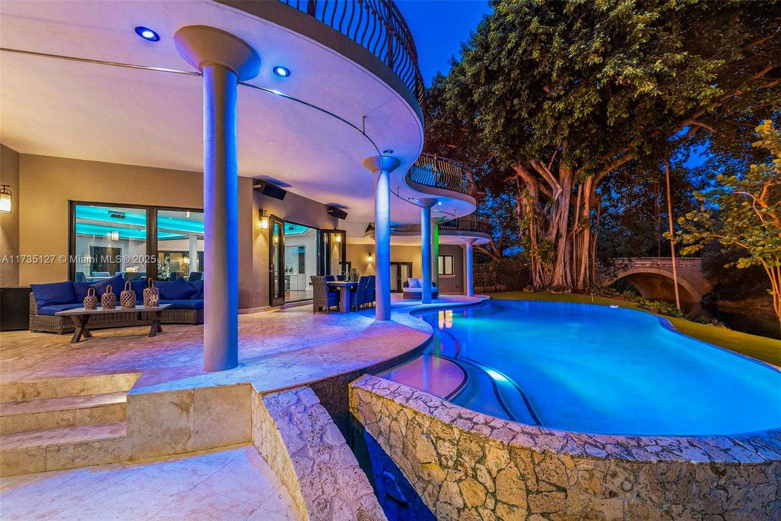 Small Image of 6700 GRANADA BLVD, Coral Gables Number 86