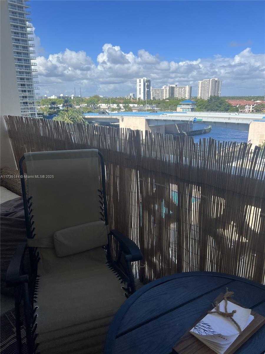Small Image of 1817 SOUTH OCEAN DR #718, Hallandale Beach Number 14