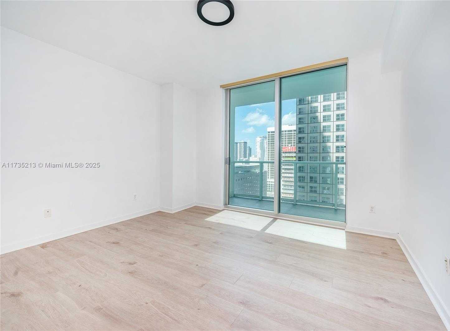 Small Image of 300 SOUTH BISCAYNE BLVD #T-1905, Miami Number 15