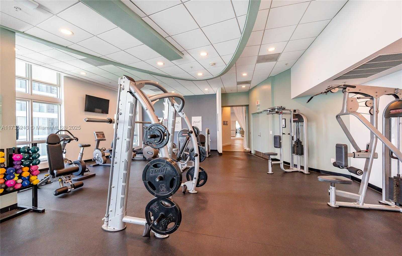 Small Image of 300 SOUTH BISCAYNE BLVD #T-1905, Miami Number 25