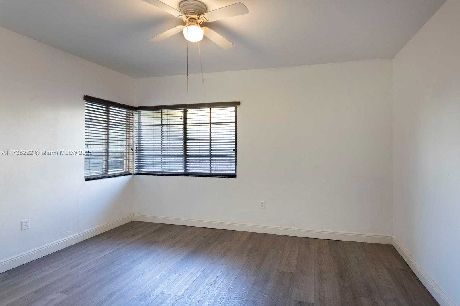 Small Image of 1610 PENNSYLVANIA AVE #1, Miami Beach Number 11