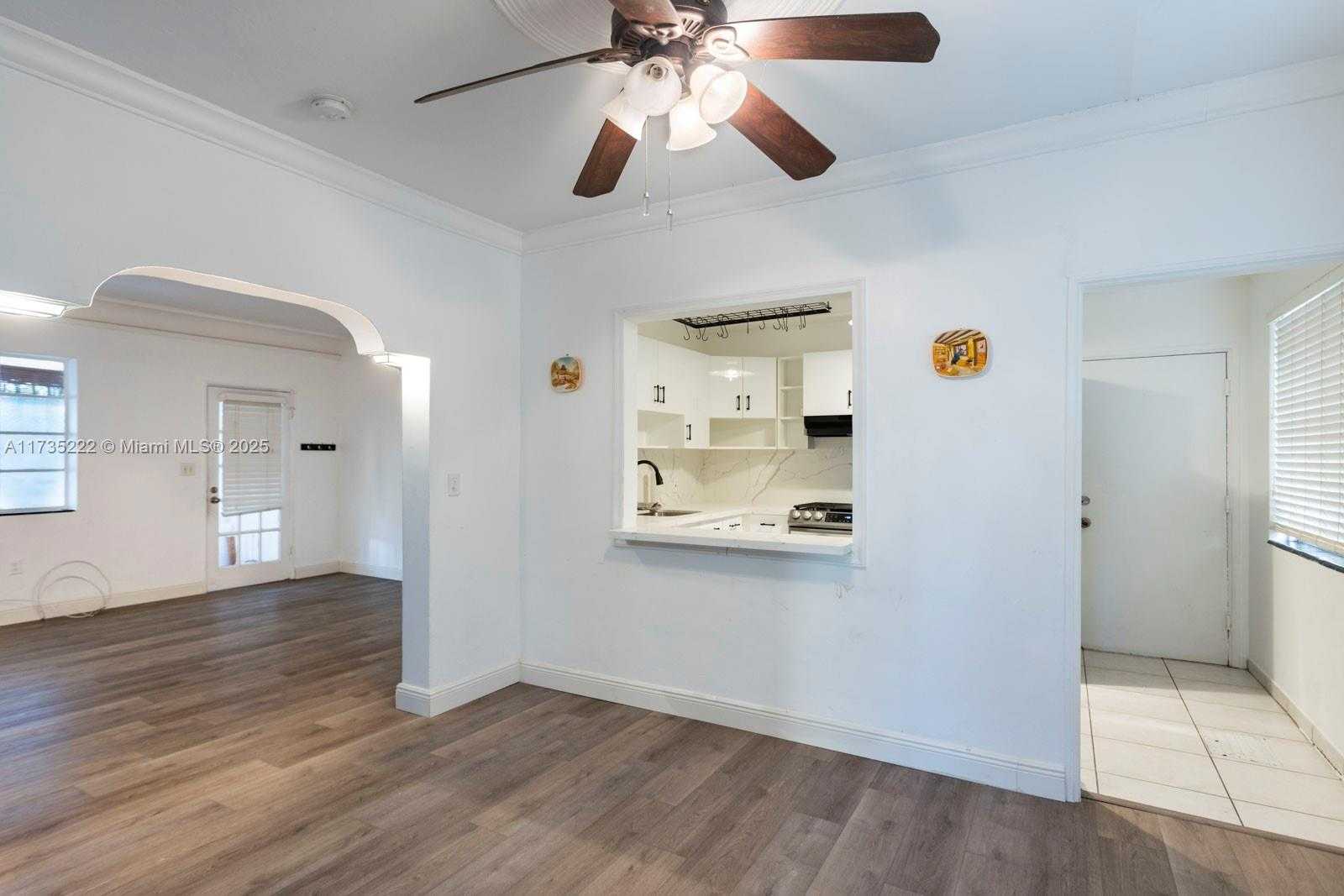 Small Image of 1610 PENNSYLVANIA AVE #1, Miami Beach Number 4