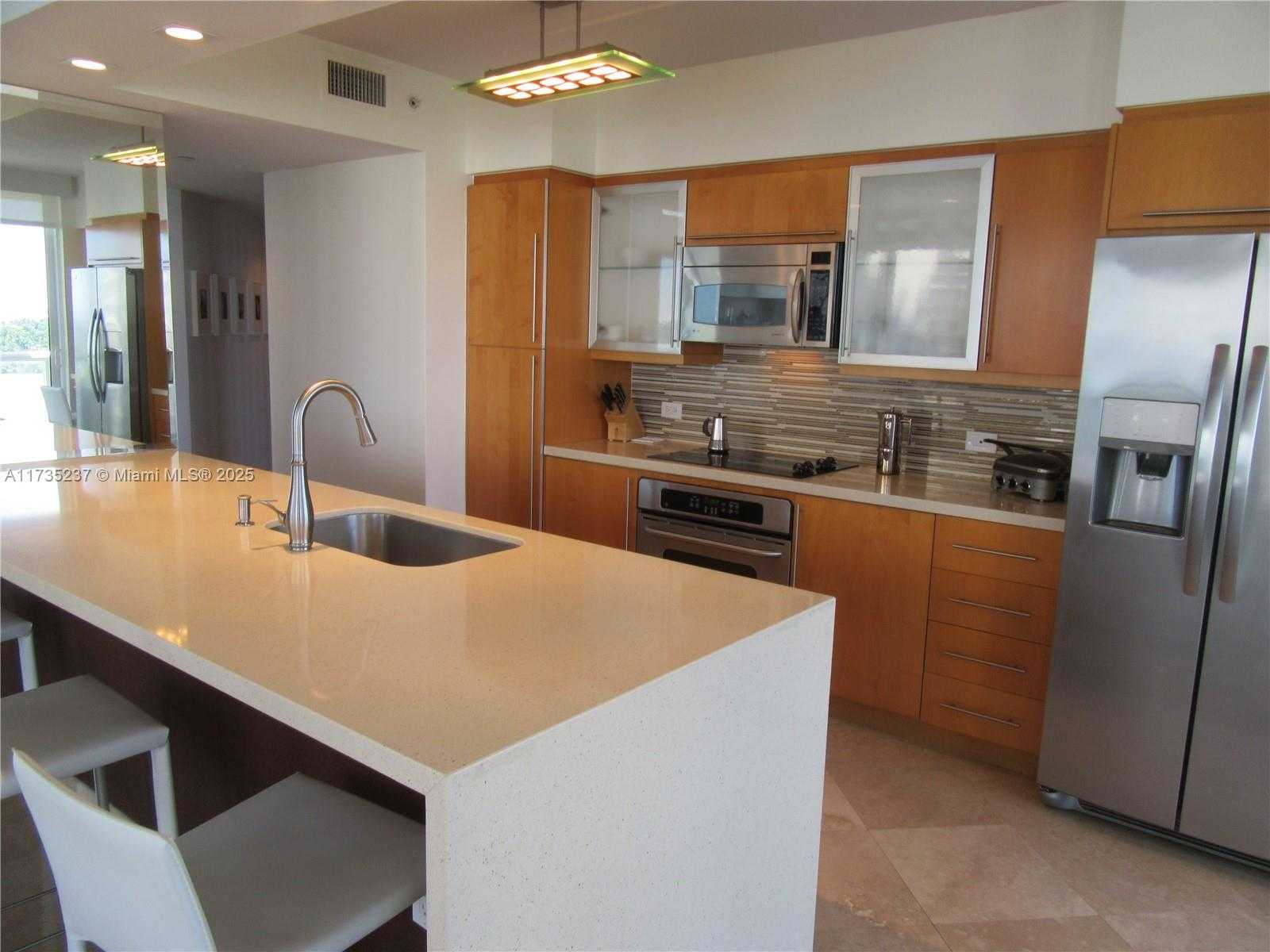 Small Image of 6365 COLLINS AVE #1008, Miami Beach Number 20