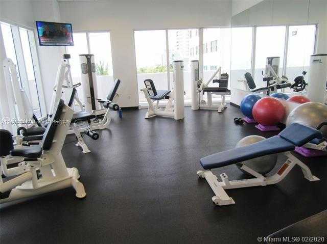 Small Image of 6365 COLLINS AVE #1008, Miami Beach Number 37