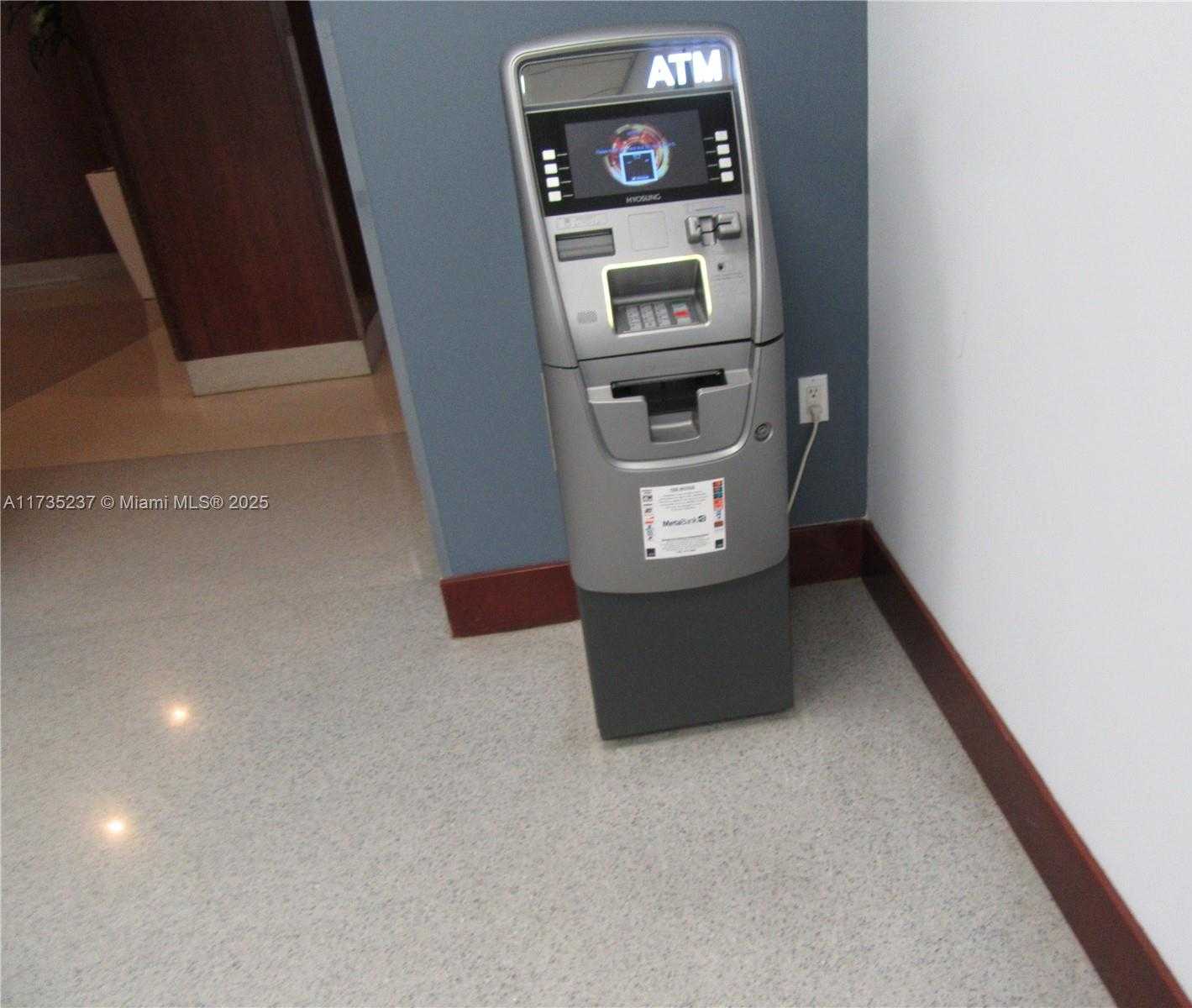 Small Image of 6365 COLLINS AVE #1008, Miami Beach Number 47