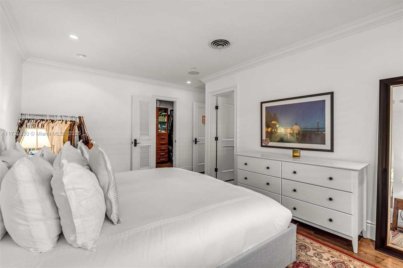 Small Image of 168 MORNINGSIDE DR, Coral Gables Number 20