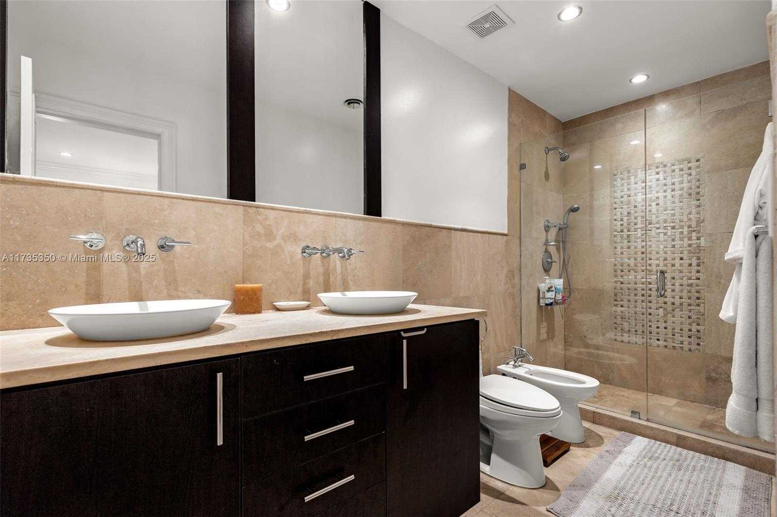 Small Image of 168 MORNINGSIDE DR, Coral Gables Number 21