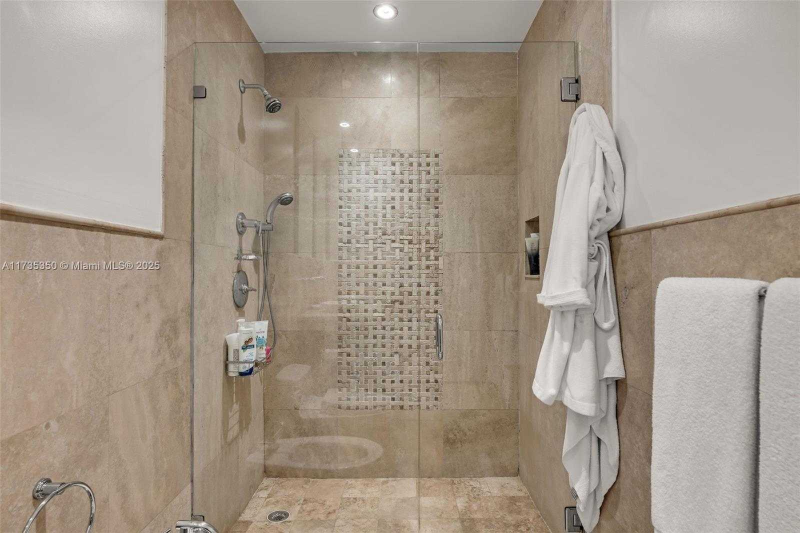 Small Image of 168 MORNINGSIDE DR, Coral Gables Number 22