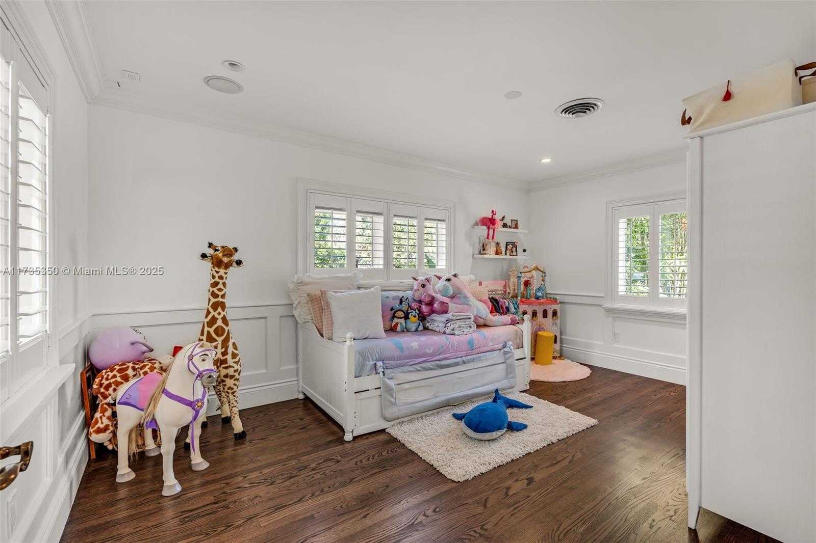 Small Image of 168 MORNINGSIDE DR, Coral Gables Number 24