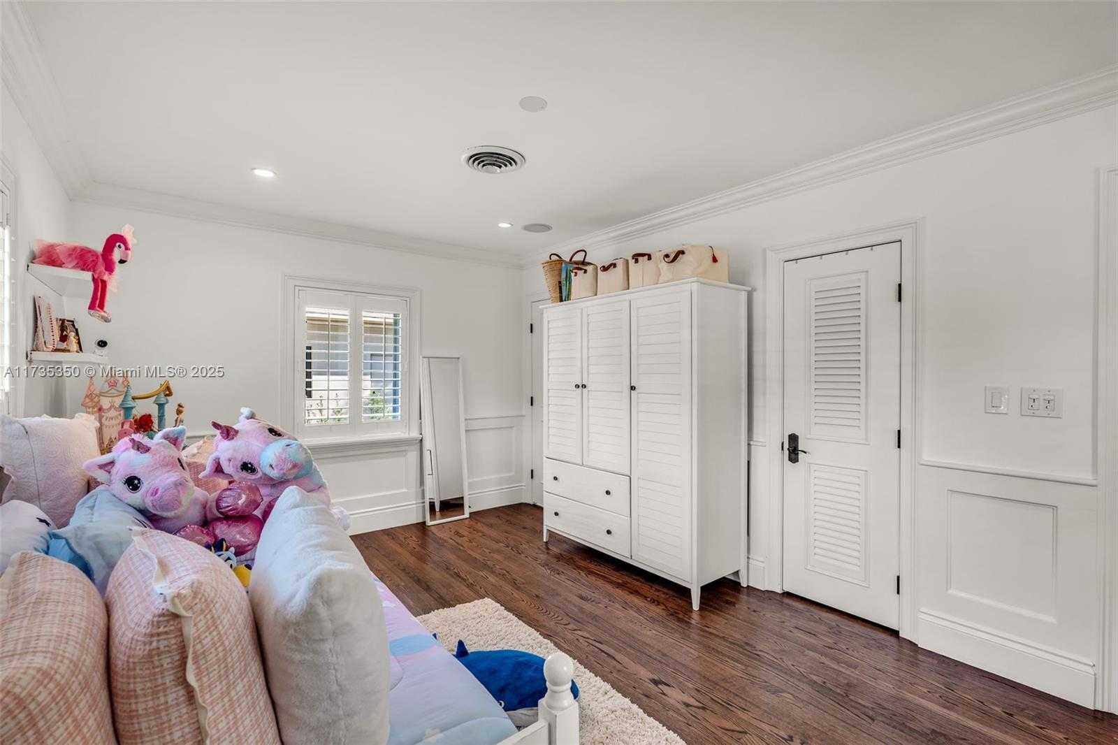 Small Image of 168 MORNINGSIDE DR, Coral Gables Number 25