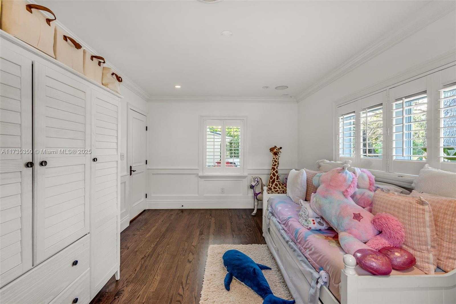 Small Image of 168 MORNINGSIDE DR, Coral Gables Number 26