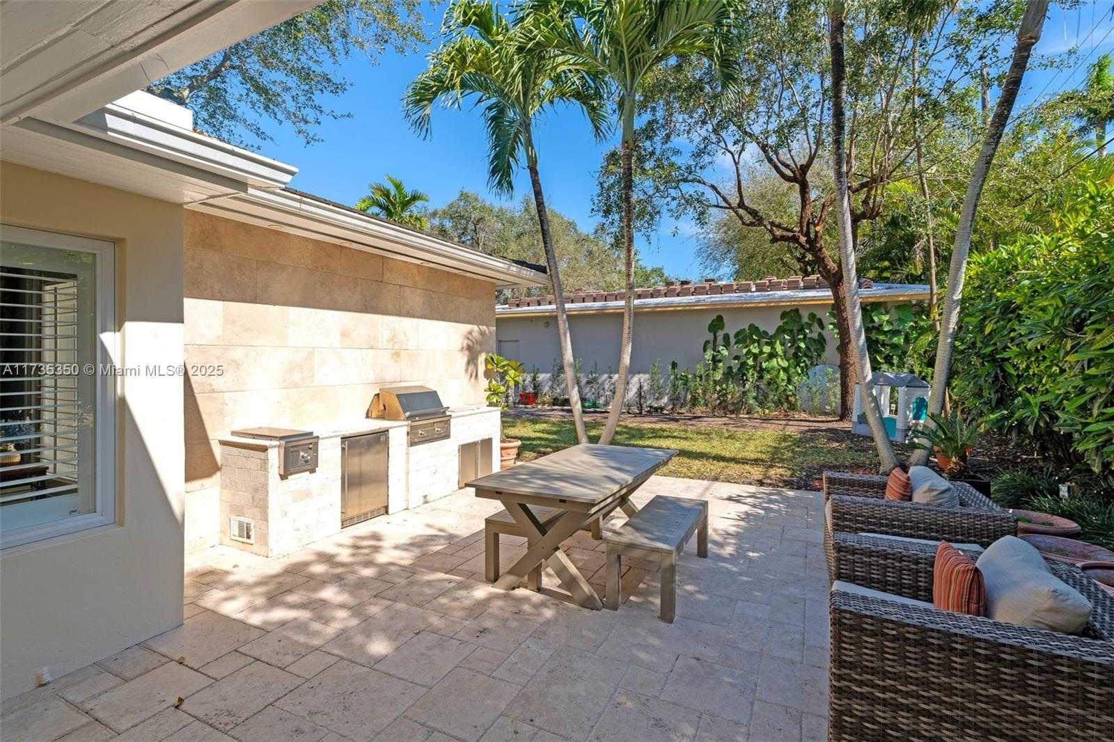 Small Image of 168 MORNINGSIDE DR, Coral Gables Number 29