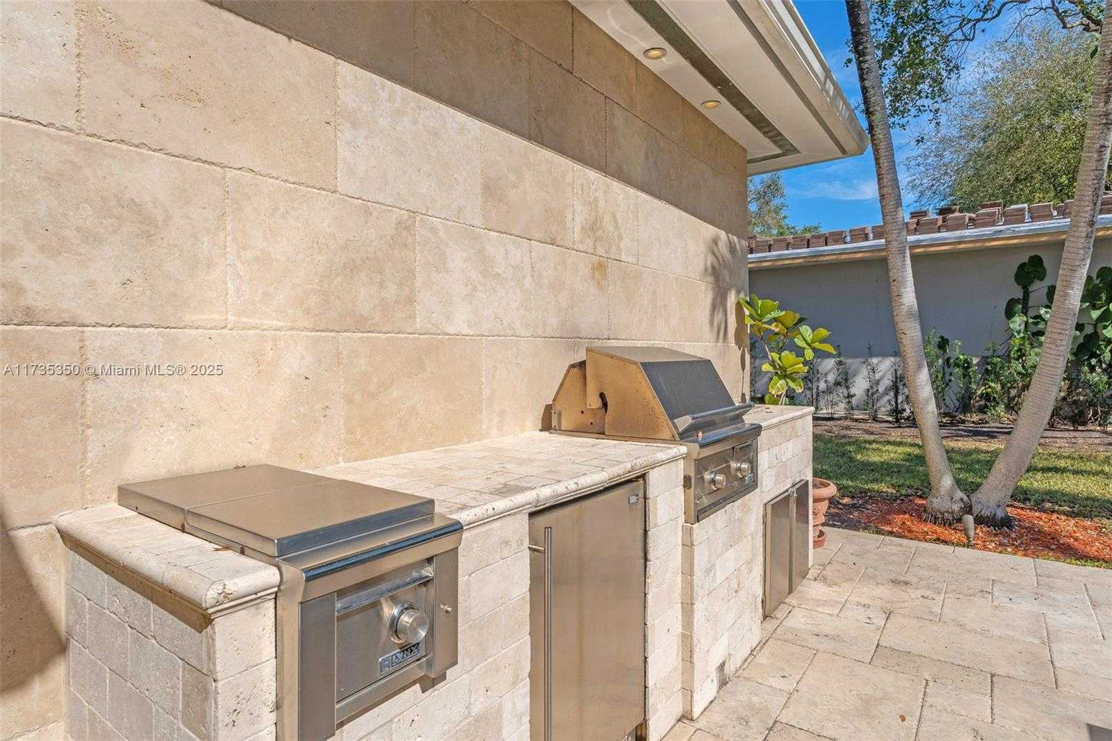 Small Image of 168 MORNINGSIDE DR, Coral Gables Number 31