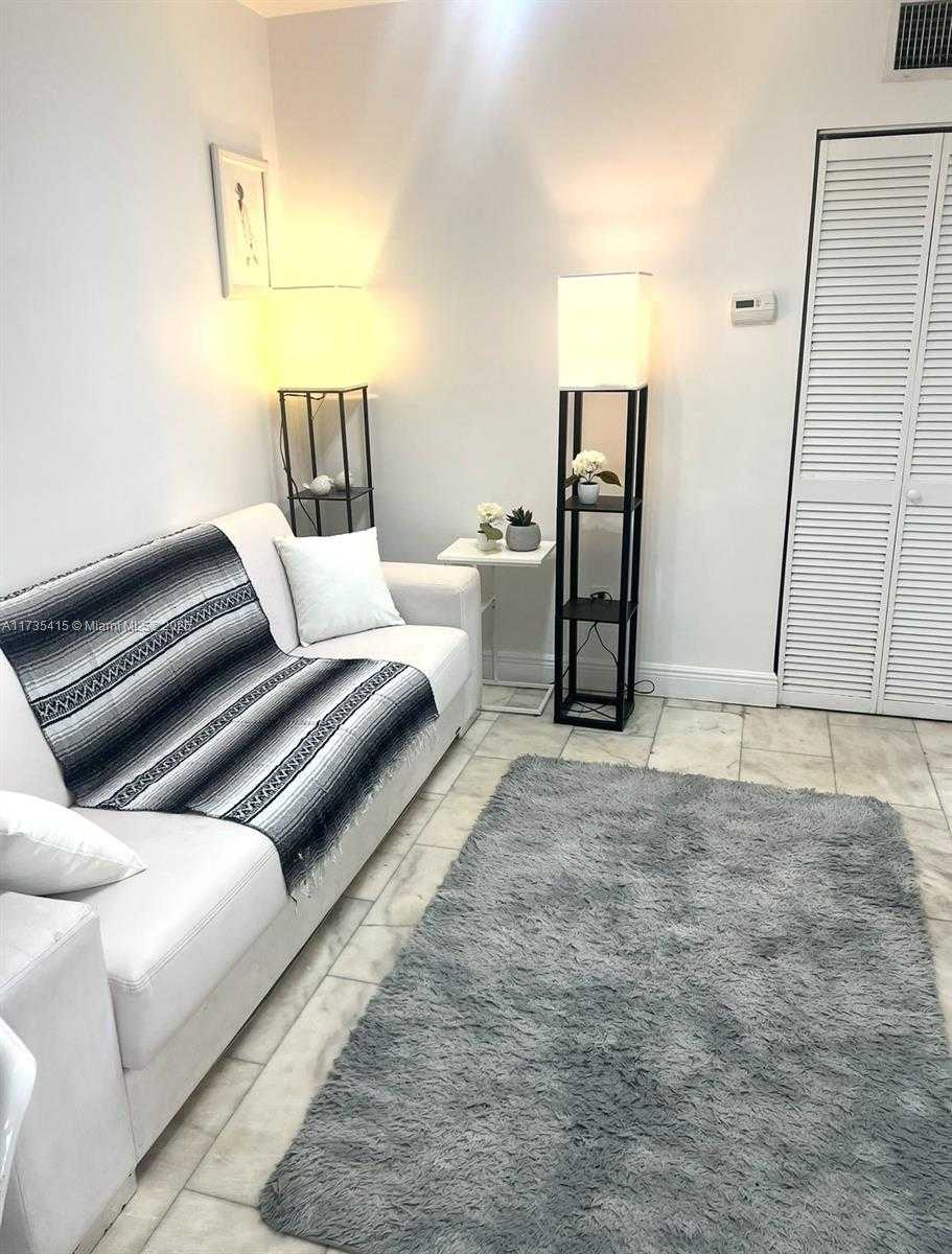 Small Image of 1526 PENNSYLVANIA AVE #15, Miami Beach Number 3