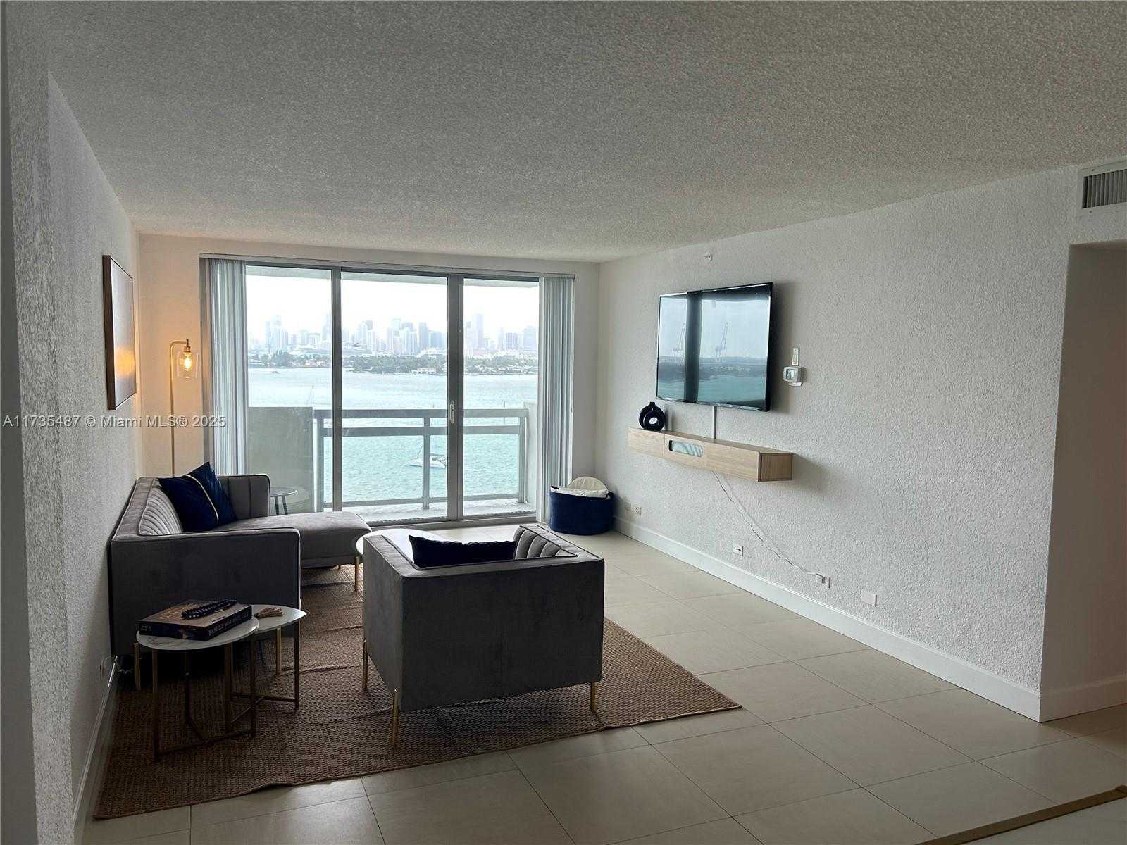 Small Image of 1500 BAY RD #1424S, Miami Beach Number 3