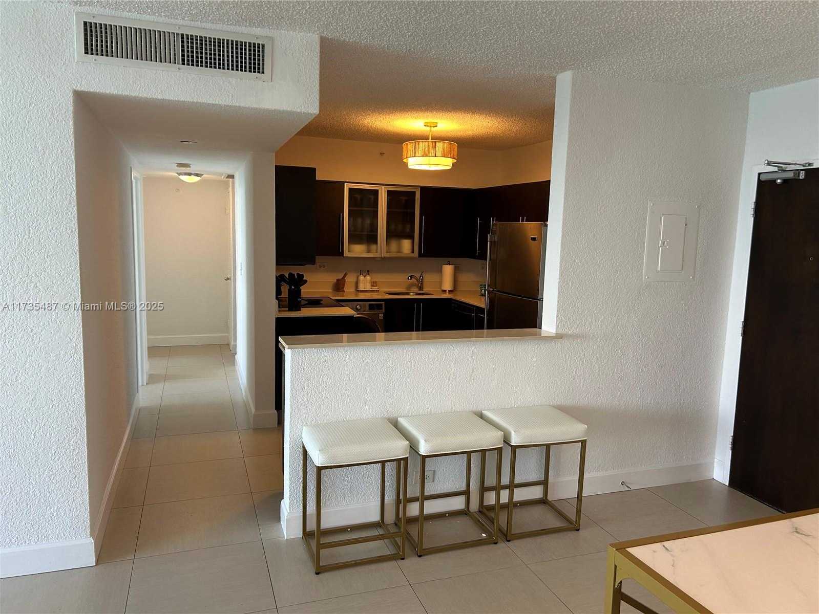 Small Image of 1500 BAY RD #1424S, Miami Beach Number 8