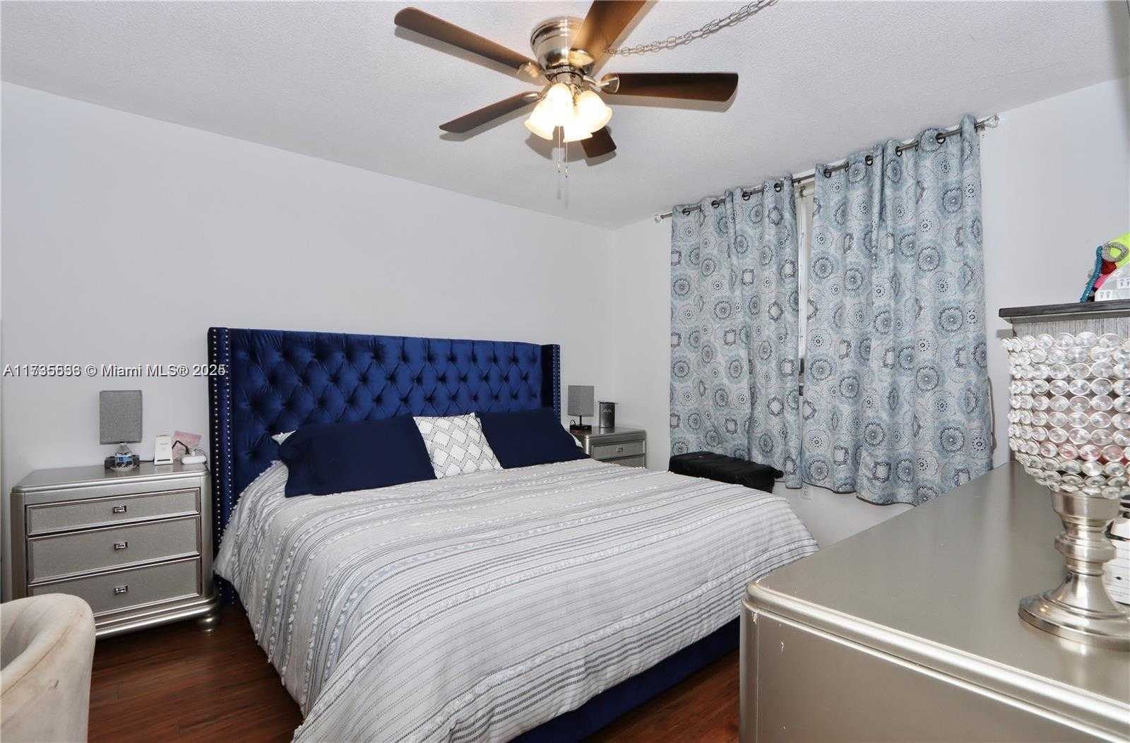 Small Image of 3030 MARCOS DR #T512, Aventura Number 12