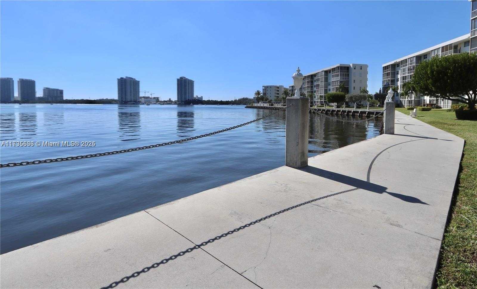Small Image of 3030 MARCOS DR #T512, Aventura Number 21